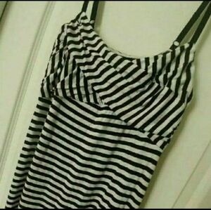 MAXI DRESS Black and White Striped MEDIUM WOMEN'S MEDIUM NWOT